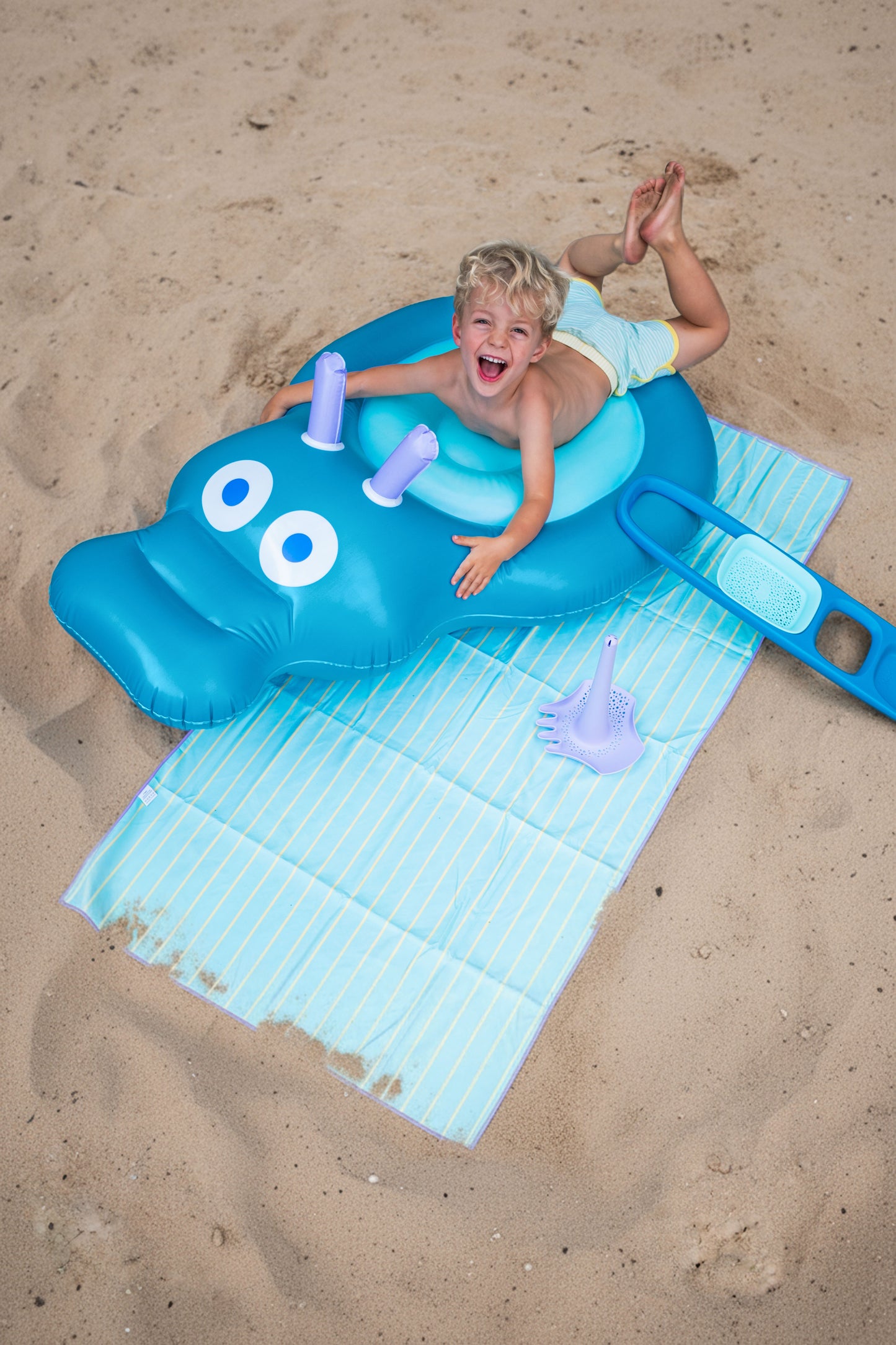 Quut Hippo Float Ocean