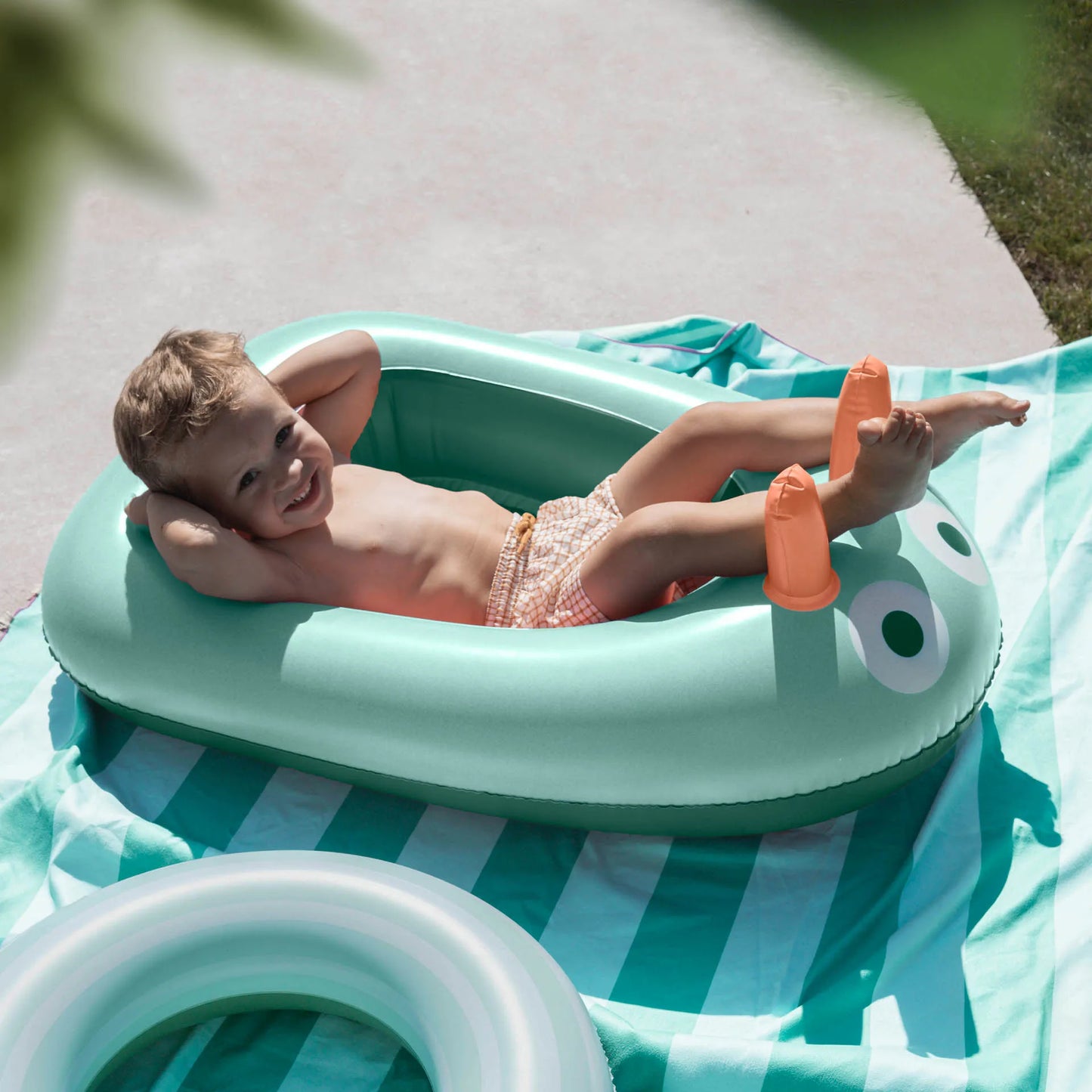 Quut Inflatable Boat – Garden Green